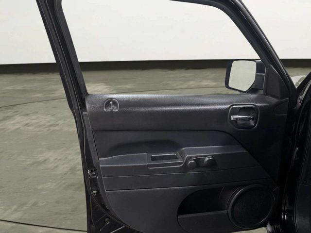 2016 Jeep Patriot Sport 4dr SUV - 23012861 - 11