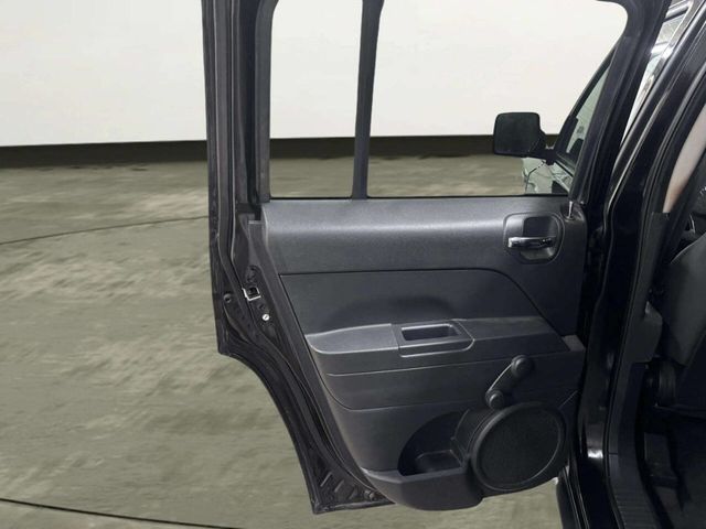 2016 Jeep Patriot Sport 4dr SUV - 23012861 - 14