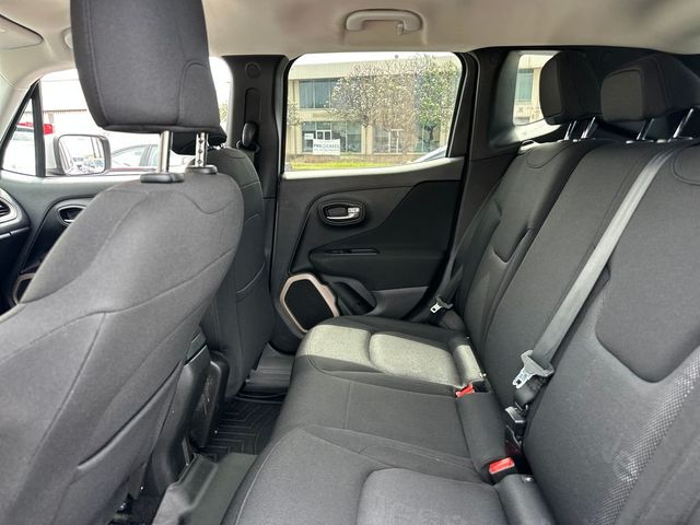 2016 Jeep Renegade 4WD 4dr Latitude - 23014021 - 14