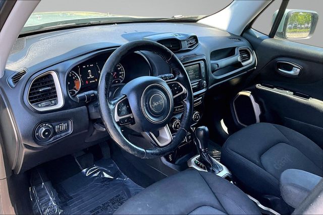 2016 Jeep Renegade 4WD 4dr Latitude - 23035920 - 10