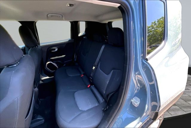2016 Jeep Renegade 4WD 4dr Latitude - 23035920 - 14