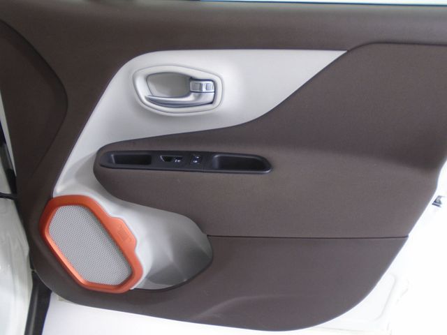 2016 Jeep Renegade 4WD 4dr Latitude - 22971799 - 23