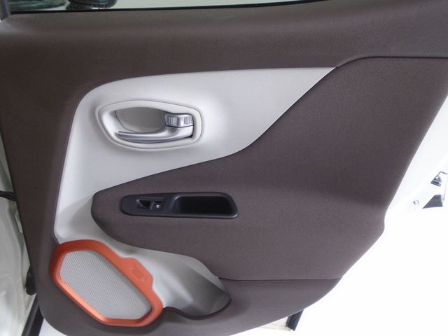 2016 Jeep Renegade 4WD 4dr Latitude - 22971799 - 25