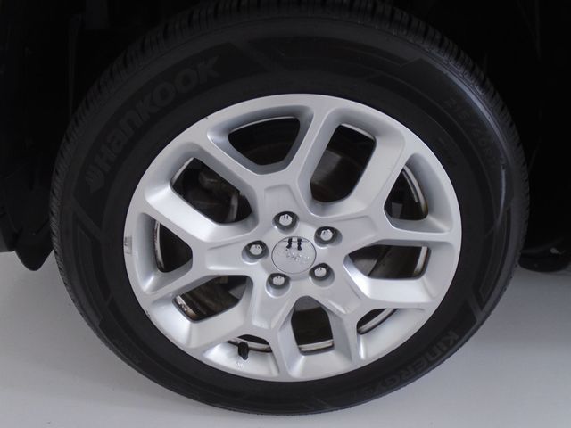 2016 Jeep Renegade 4WD 4dr Latitude - 22971799 - 37