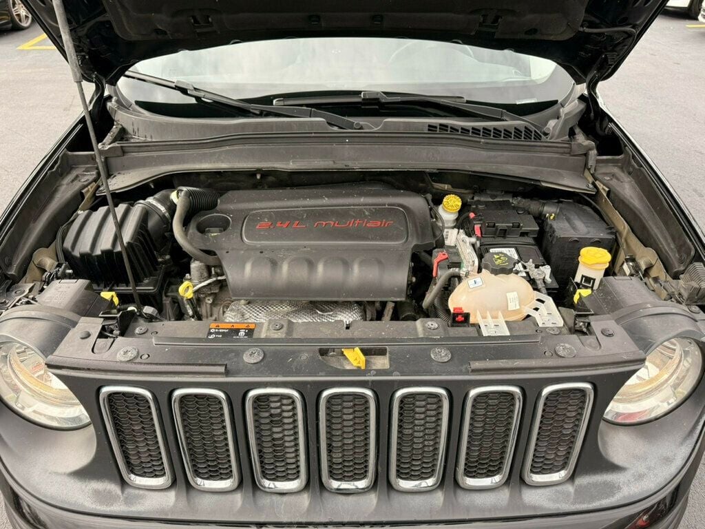 2016 Jeep Renegade 4WD 4dr Latitude - 22664430 - 38