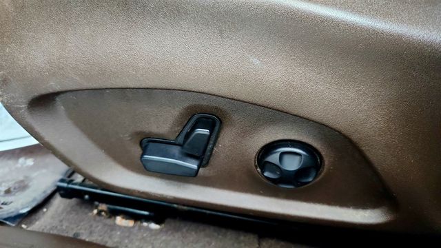 2016 Jeep Renegade 4WD 4dr Latitude w/ My Sky Power Retractable / Removable Panels - 22967449 - 10