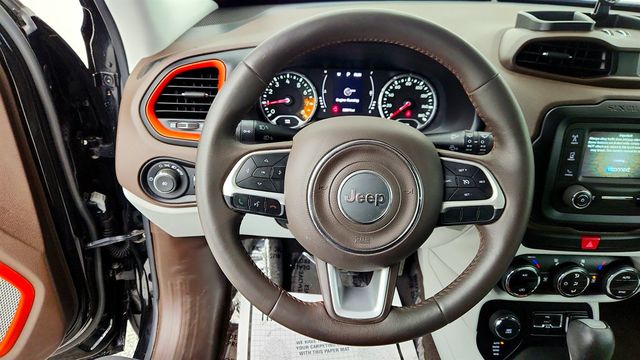 2016 Jeep Renegade 4WD 4dr Latitude w/ My Sky Power Retractable / Removable Panels - 22967449 - 12