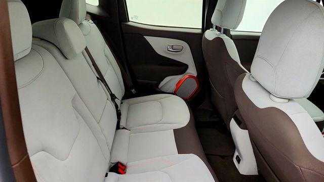 2016 Jeep Renegade 4WD 4dr Latitude w/ My Sky Power Retractable / Removable Panels - 22967449 - 22