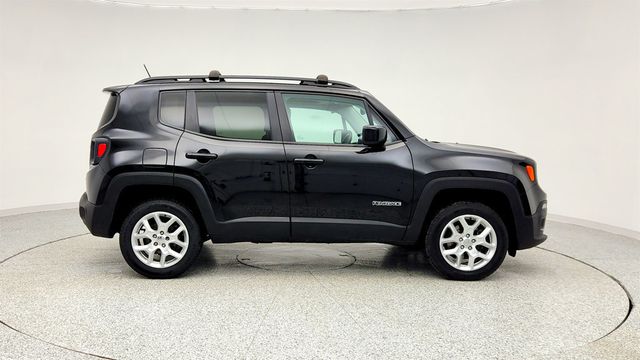 2016 Jeep Renegade 4WD 4dr Latitude w/ My Sky Power Retractable / Removable Panels - 22967449 - 3