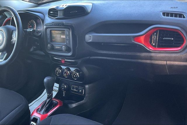 2016 Jeep Renegade 4WD 4dr Trailhawk - 23066055 - 12