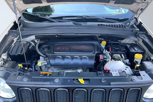 2016 Jeep Renegade 4WD 4dr Trailhawk - 23066055 - 35