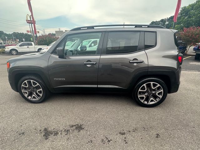 2016 Jeep Renegade FWD 4dr Latitude - 22017657 - 4