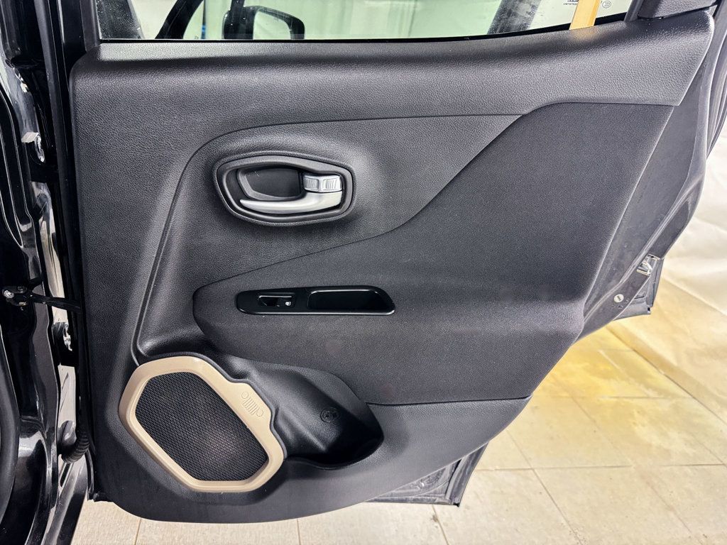 2016 Jeep Renegade LATITUDE - 23079938 - 16