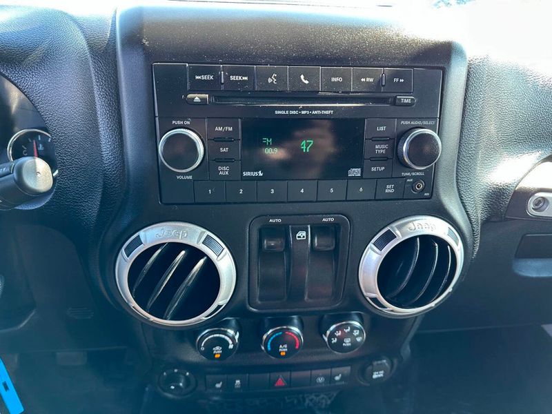 2016 Jeep Wrangler 4WD 2dr Rubicon Hard Rock - 22921267 - 33