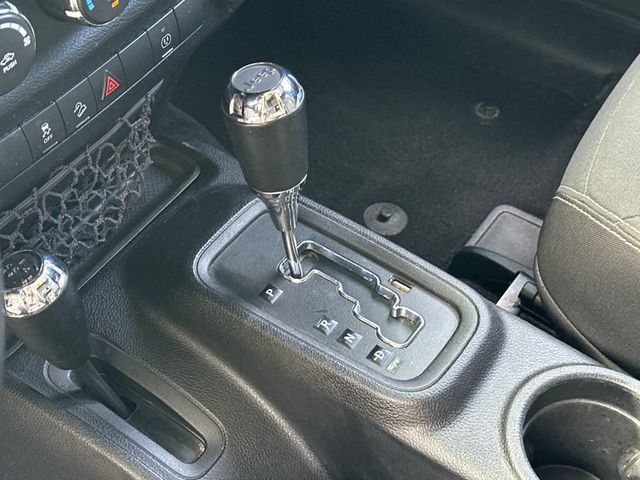 2016 Jeep Wrangler 4WD 2dr Sahara - 22929200 - 17