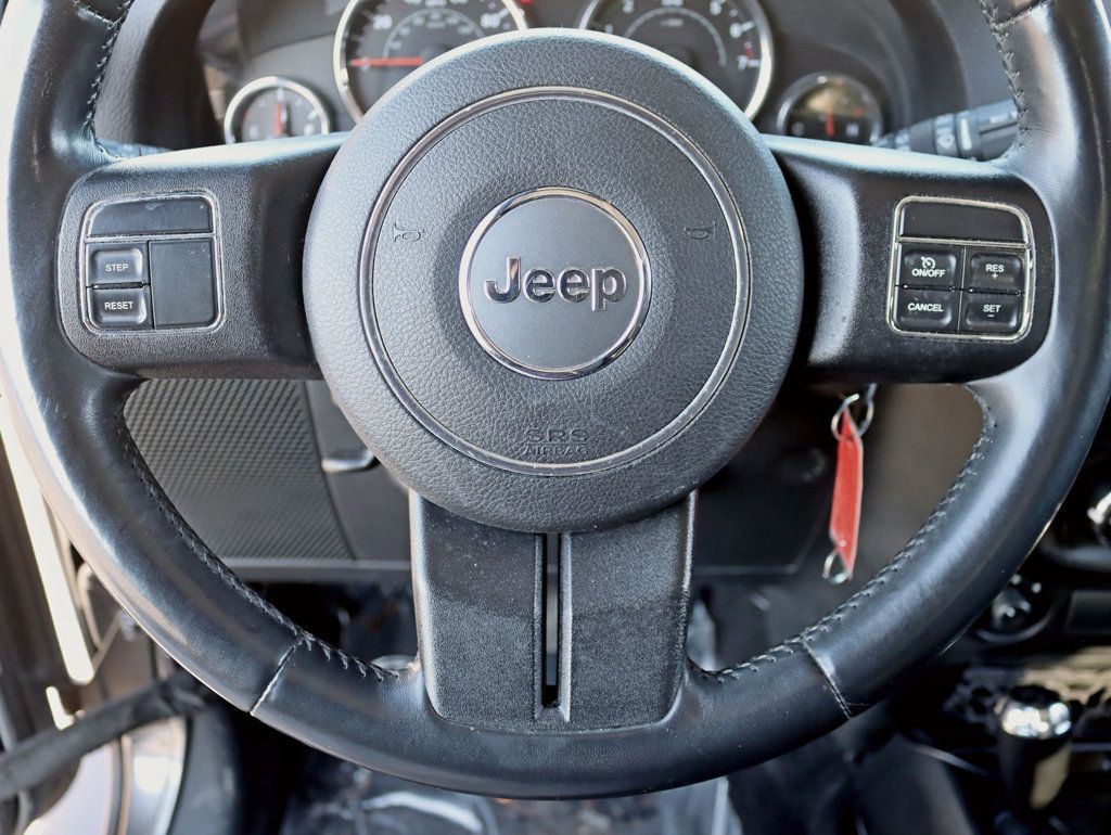 2016 Jeep Wrangler 4WD 2dr Sahara - 22980873 - 13