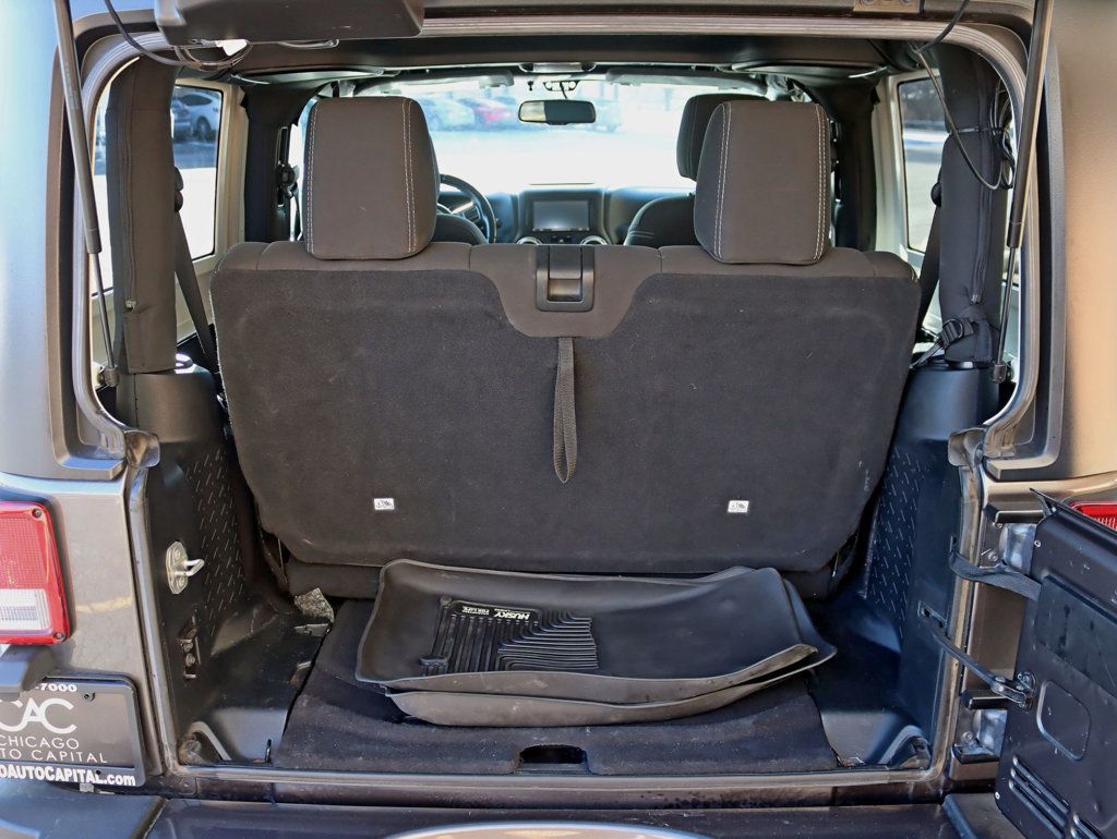 2016 Jeep Wrangler 4WD 2dr Sahara - 22980873 - 24