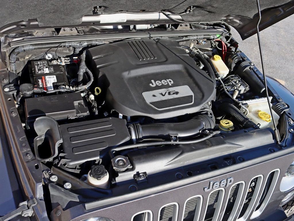 2016 Jeep Wrangler 4WD 2dr Sahara - 22980873 - 26