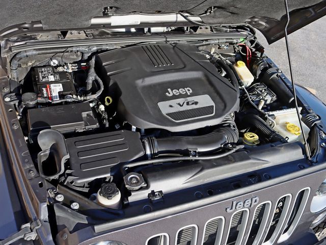 2016 Jeep Wrangler 4WD 2dr Sahara - 22980873 - 26