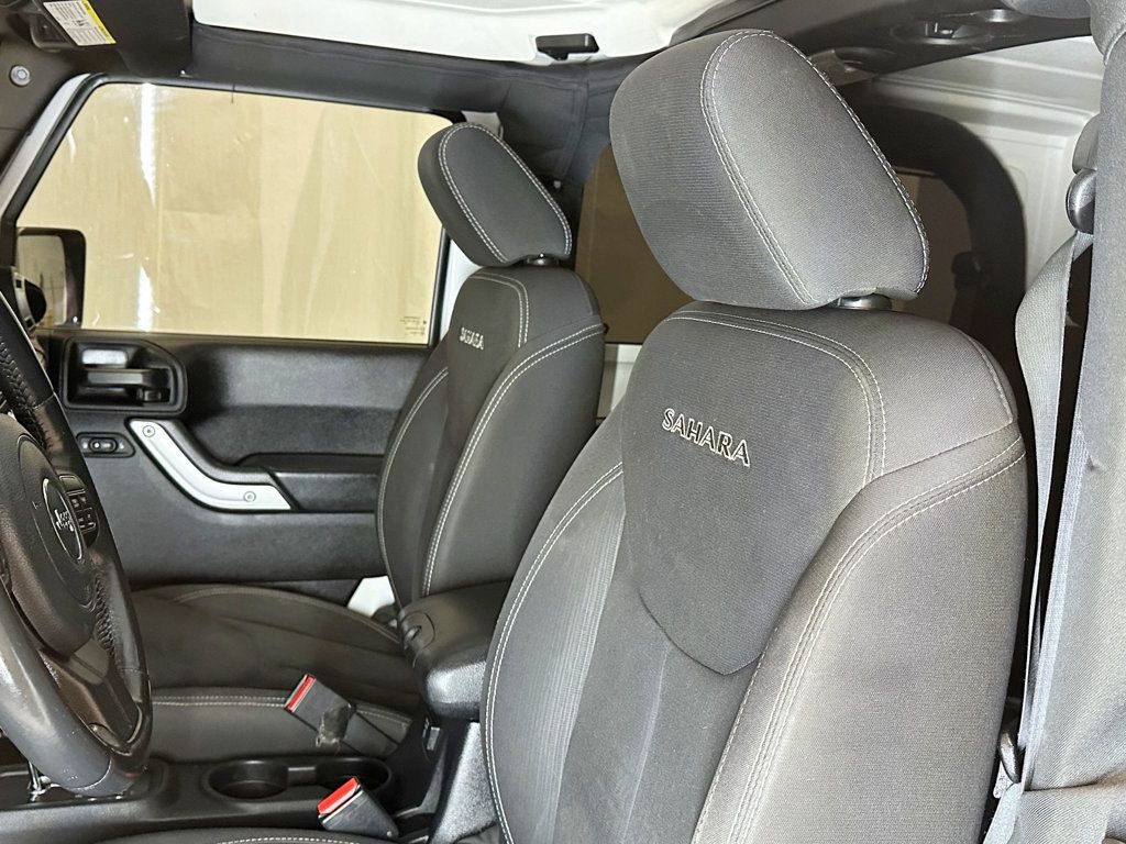 2016 Jeep Wrangler 4WD 2dr Sahara - 23057576 - 18