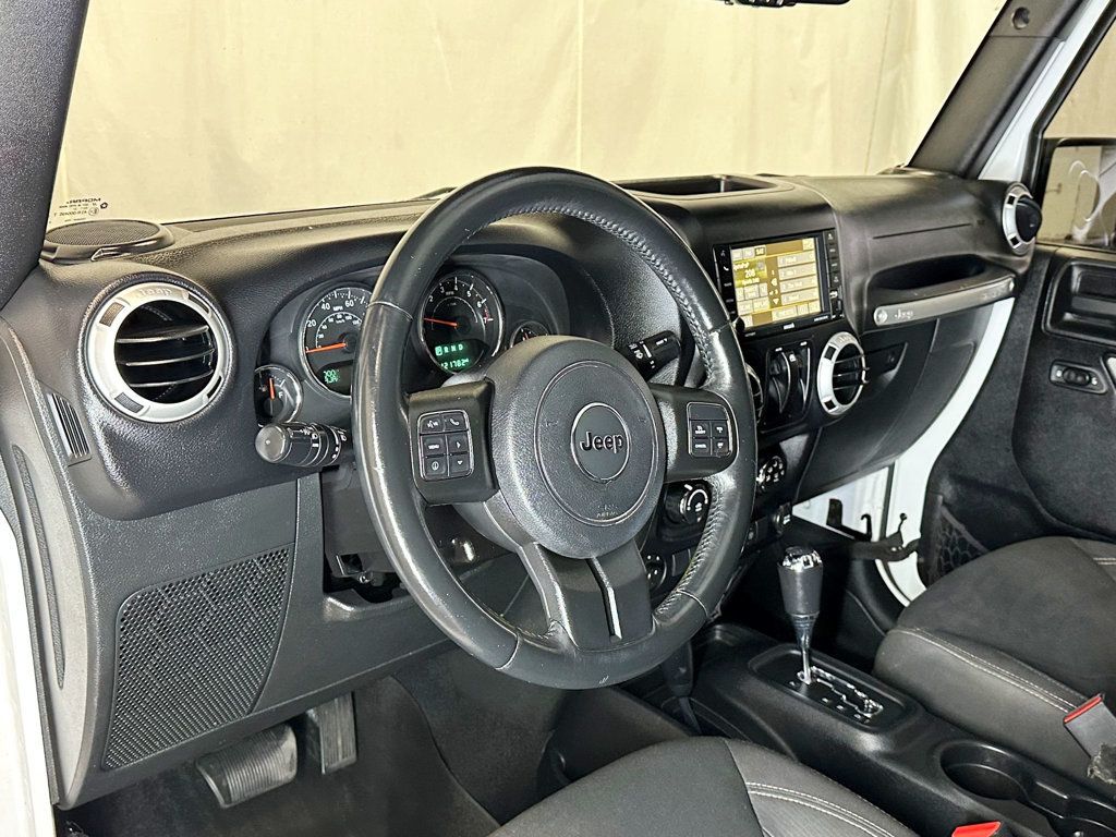 2016 Jeep Wrangler 4WD 2dr Sahara - 23057576 - 20
