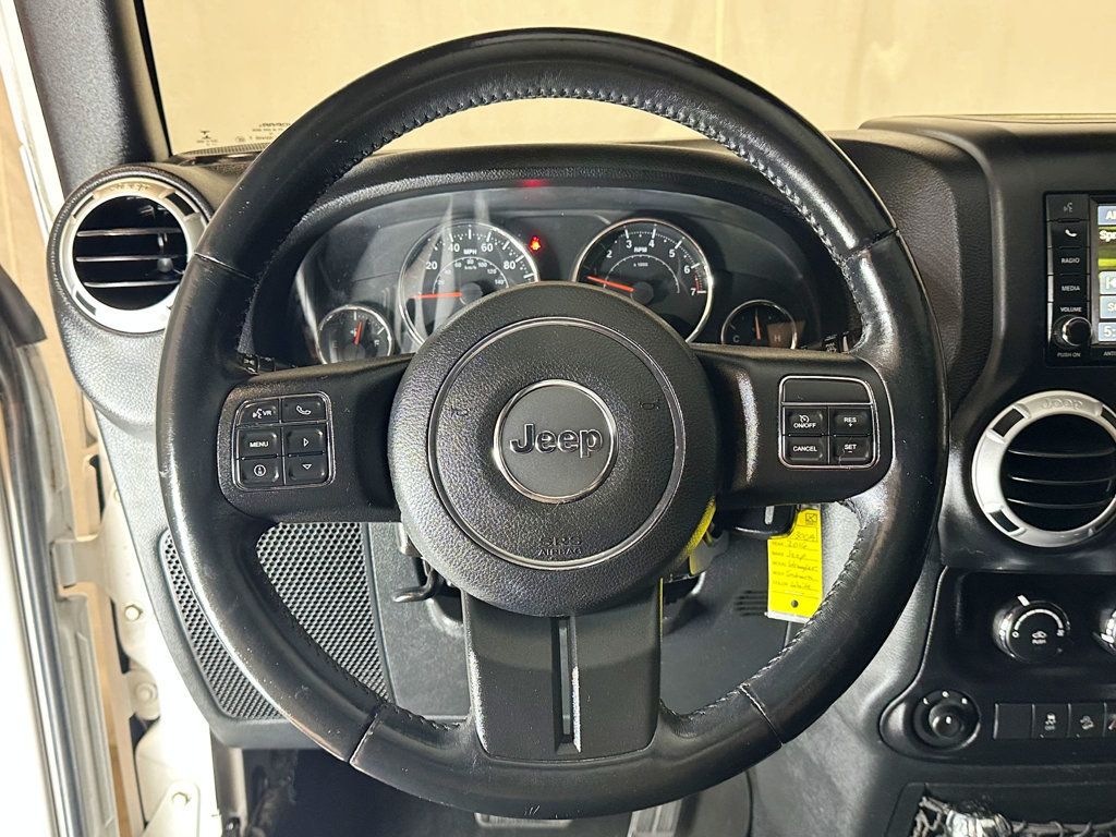 2016 Jeep Wrangler 4WD 2dr Sahara - 23057576 - 22