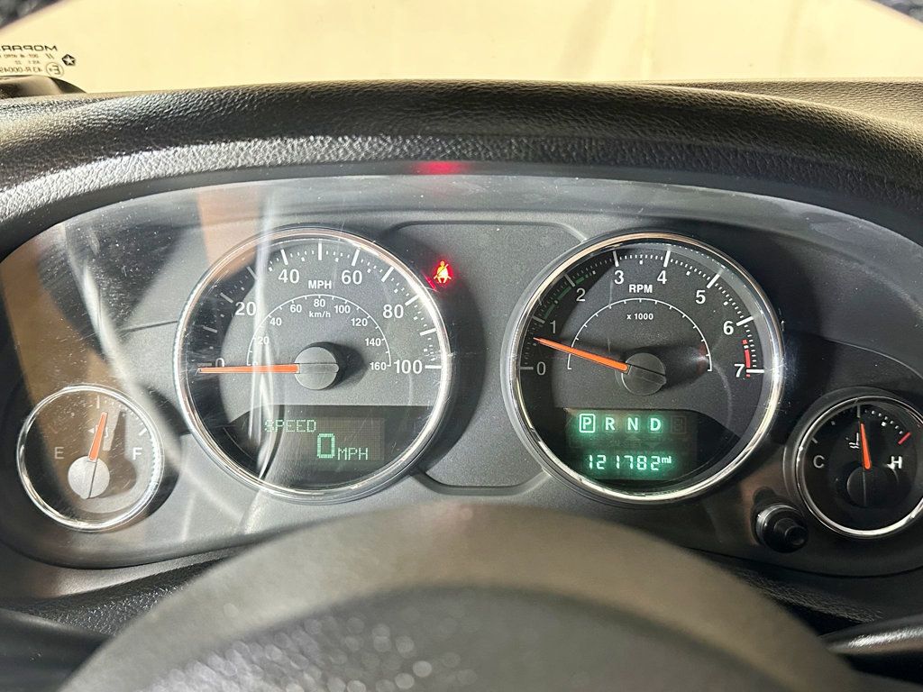 2016 Jeep Wrangler 4WD 2dr Sahara - 23057576 - 23