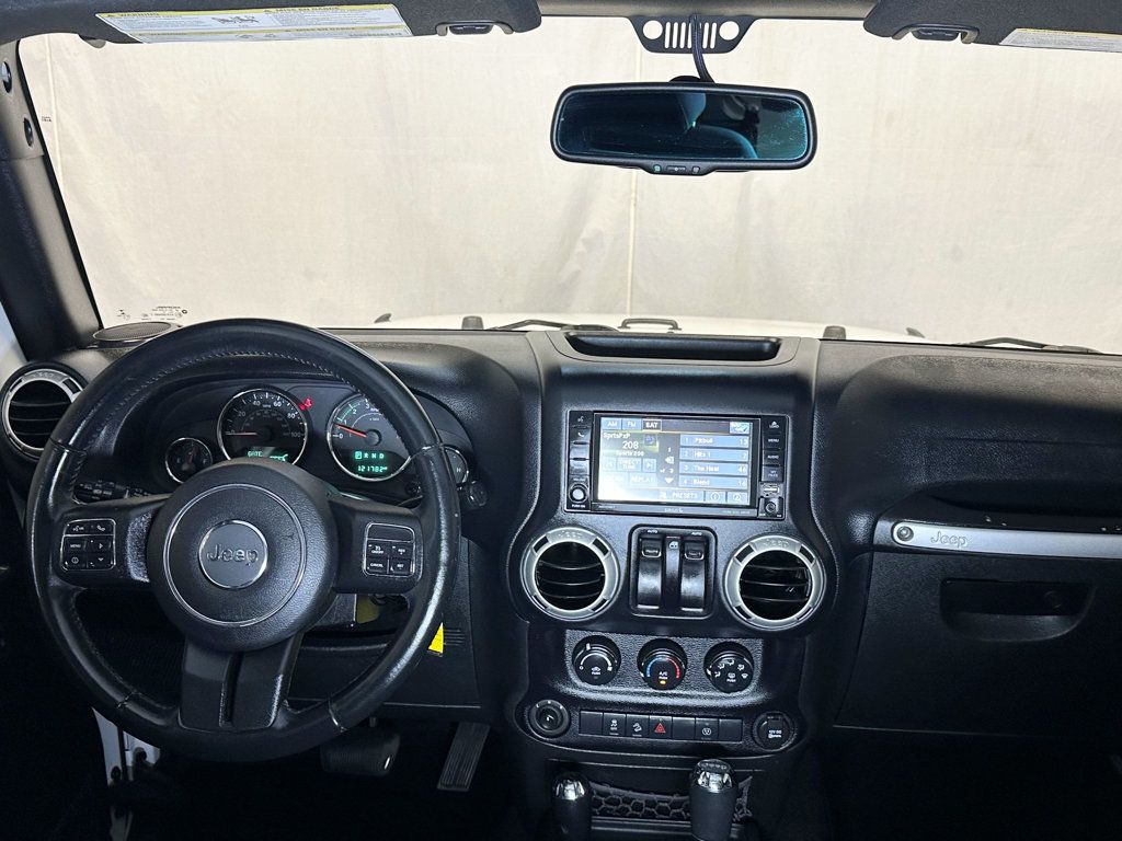 2016 Jeep Wrangler 4WD 2dr Sahara - 23057576 - 34