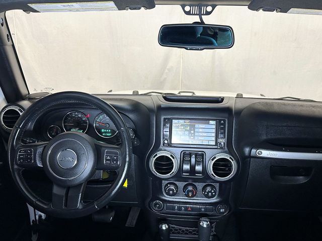 2016 Jeep Wrangler 4WD 2dr Sahara - 23057576 - 34