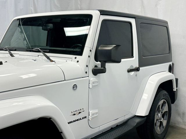 2016 Jeep Wrangler 4WD 2dr Sahara - 23057576 - 3