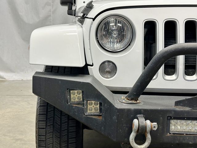 2016 Jeep Wrangler 4WD 2dr Sahara - 23057576 - 5