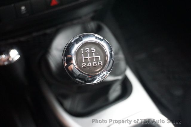 2016 Jeep Wrangler 4WD 2dr Sahara 6 SPEED MANUAL IMMACULATE CONDITION LOW MILES  - 22917973 - 26