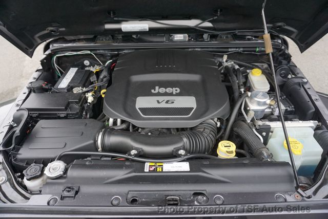 2016 Jeep Wrangler 4WD 2dr Sahara 6 SPEED MANUAL IMMACULATE CONDITION LOW MILES  - 22917973 - 40