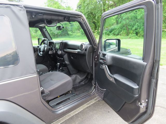 2016 Jeep Wrangler 4WD 2dr Sport - 23031122 - 23
