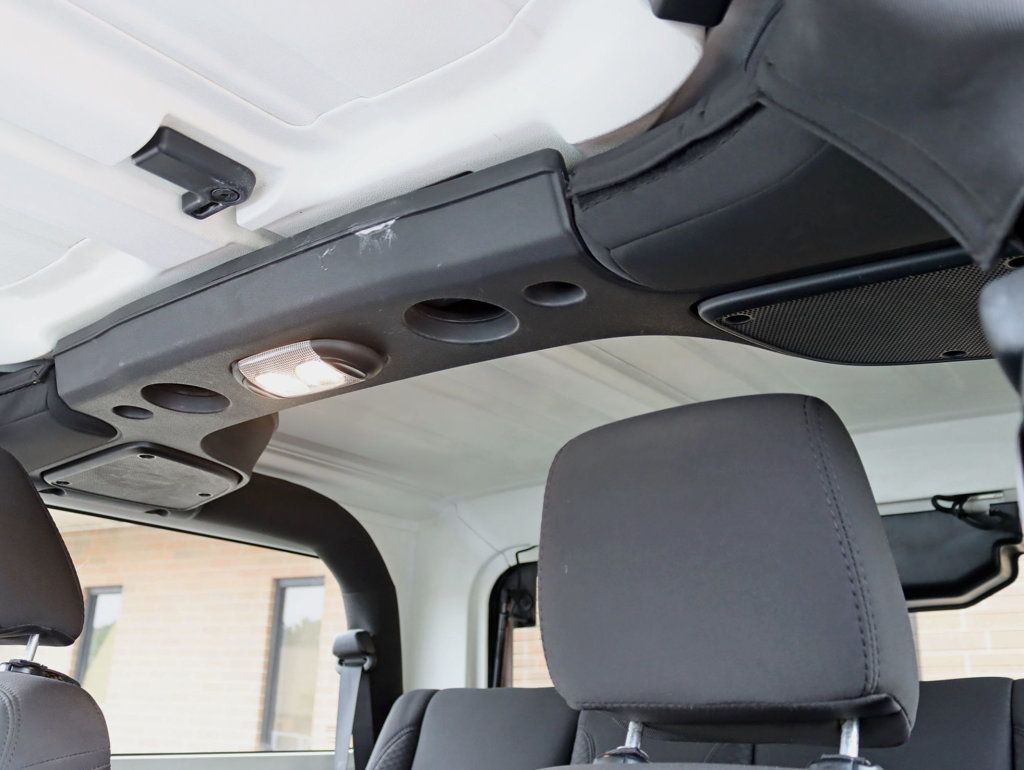 2016 Jeep Wrangler 4WD 2dr Sport - 22867100 - 18