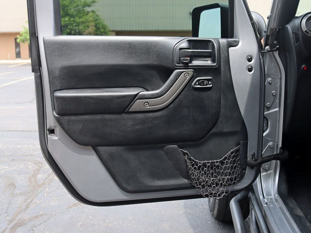 2016 Jeep Wrangler 4WD 2dr Sport - 22867100 - 19