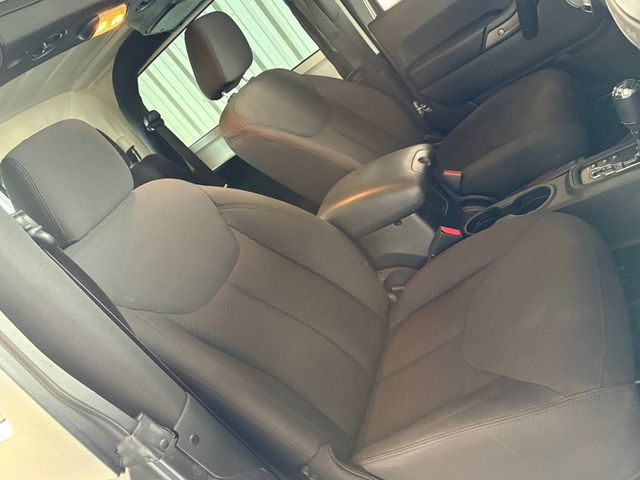 2016 Jeep Wrangler 4WD 2dr Sport - 23048060 - 13