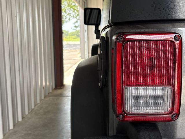 2016 Jeep Wrangler 4WD 2dr Sport - 23048060 - 15