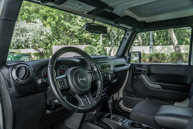 2016 Jeep Wrangler 4WD 2dr Sport - 23047168 - 14