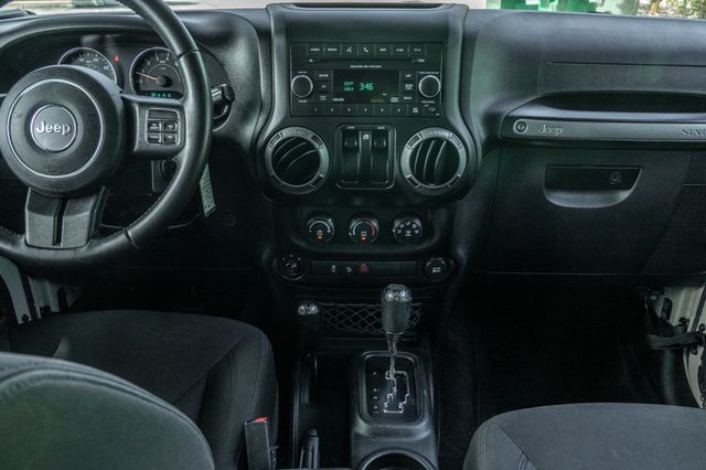 2016 Jeep Wrangler 4WD 2dr Sport - 23047168 - 17