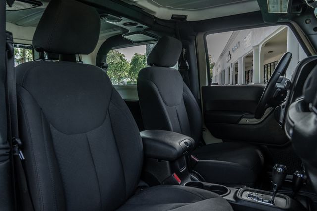 2016 Jeep Wrangler 4WD 2dr Sport - 23047168 - 21