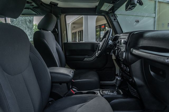 2016 Jeep Wrangler 4WD 2dr Sport - 23047168 - 22