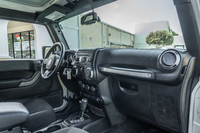 2016 Jeep Wrangler 4WD 2dr Sport - 23047168 - 23