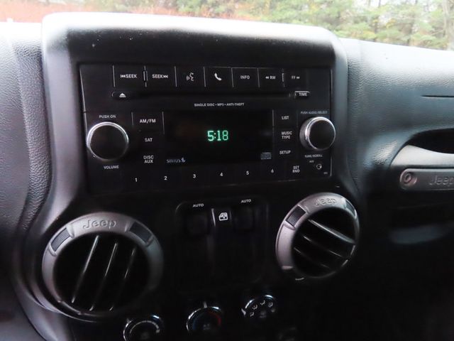 2016 Jeep Wrangler 4WD 2dr Willys Wheeler - 22941490 - 26