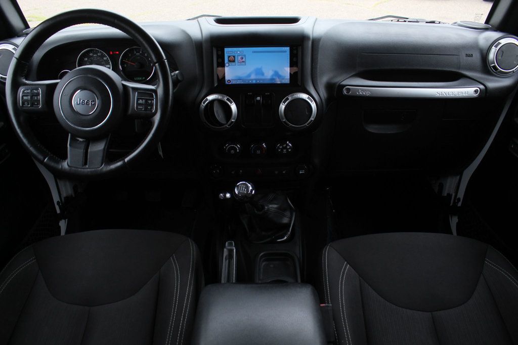 2016 Jeep Wrangler Rubicon photo 7