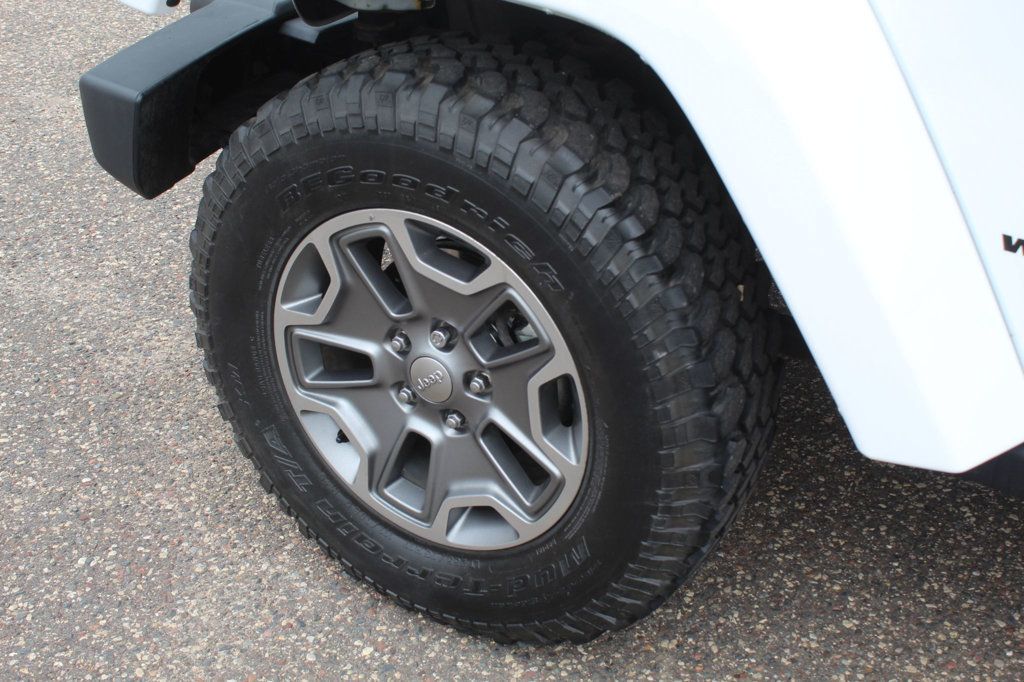 2016 Jeep Wrangler Rubicon photo 14