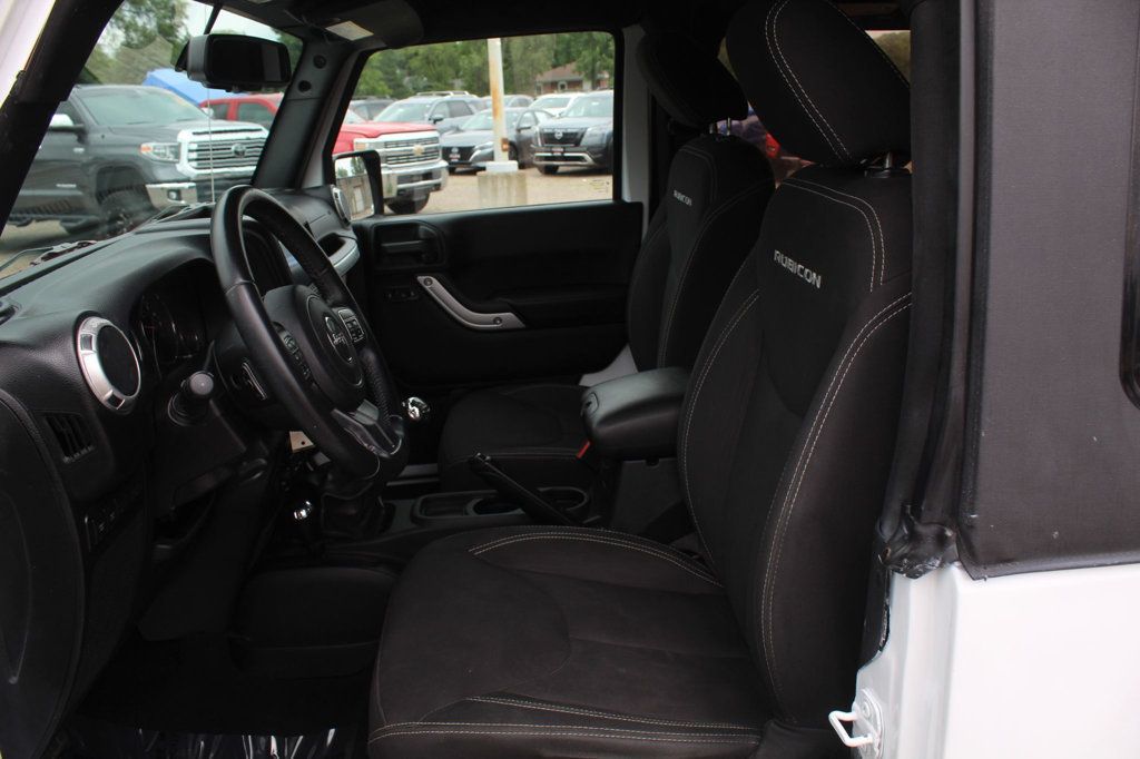 2016 Jeep Wrangler Rubicon photo 16