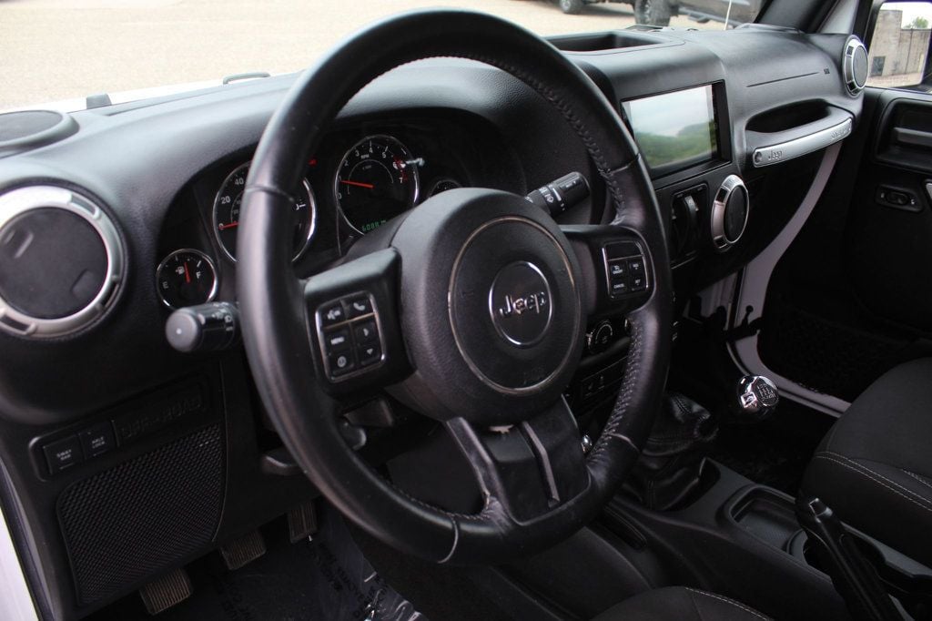 2016 Jeep Wrangler Rubicon photo 18
