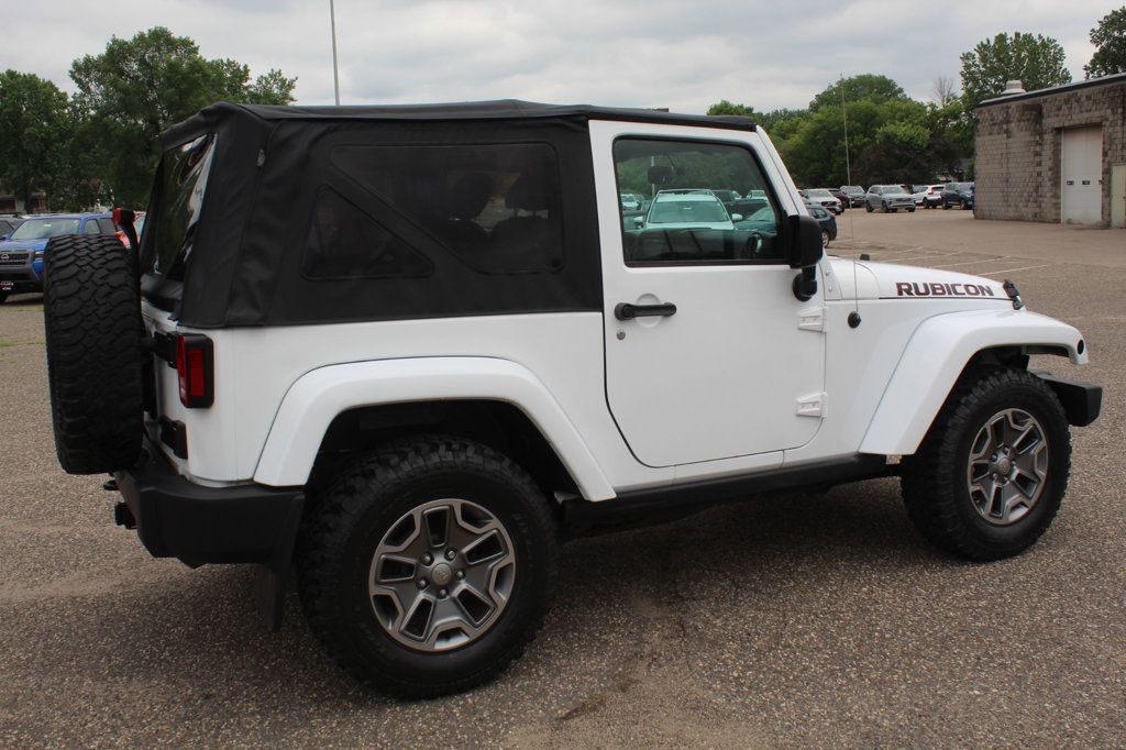 2016 Jeep Wrangler Rubicon photo 3