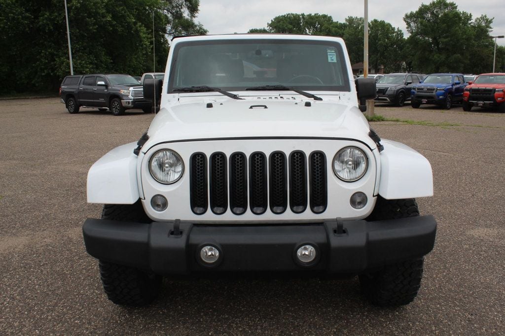 2016 Jeep Wrangler Rubicon photo 4